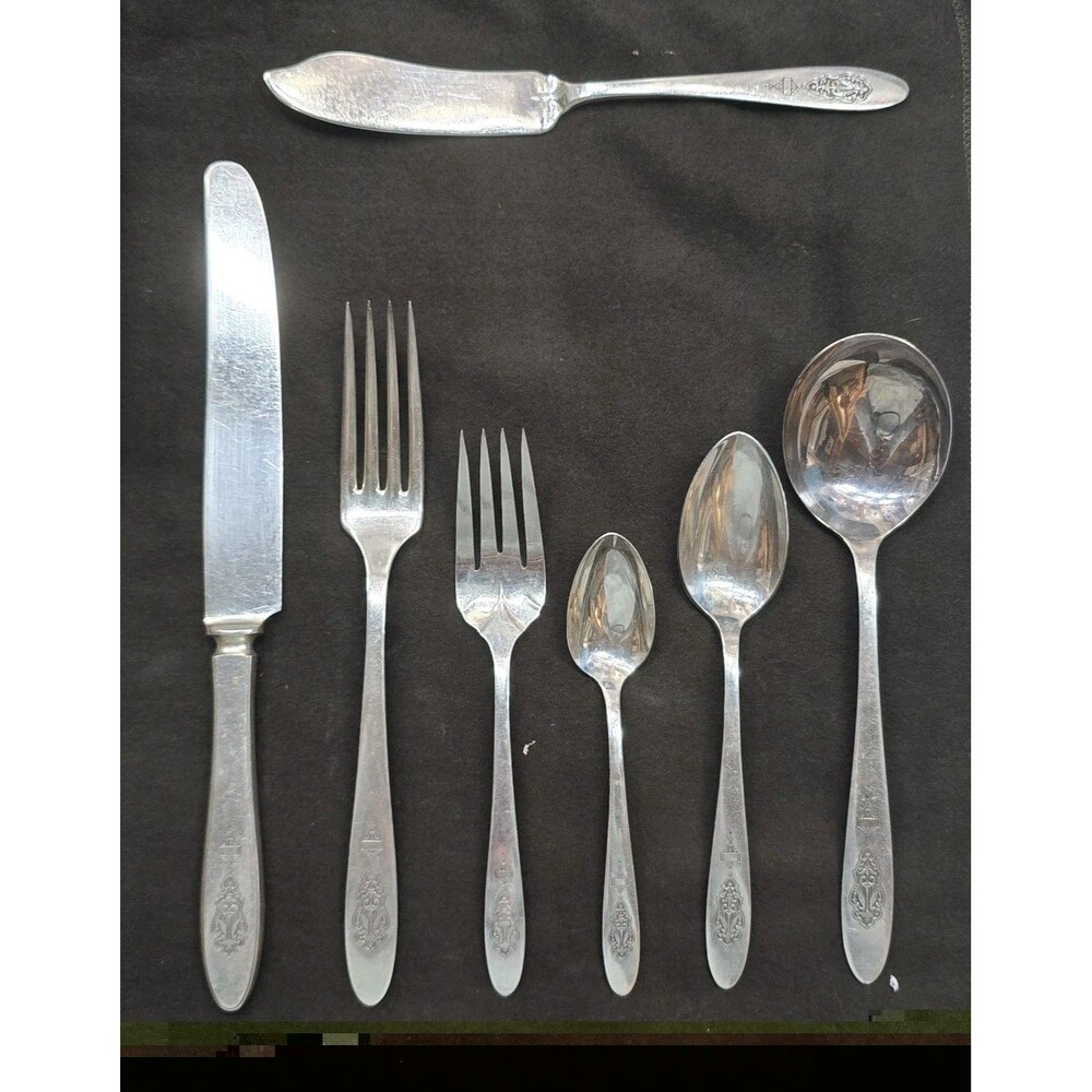 Vtg Eureka Pacific Birds Of Paradise Silvercloth Silverware Set w/Storage Chest